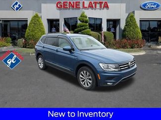 Used 2018 Volkswagen Tiguan SE w/ Panoramic Sunroof Package video 1