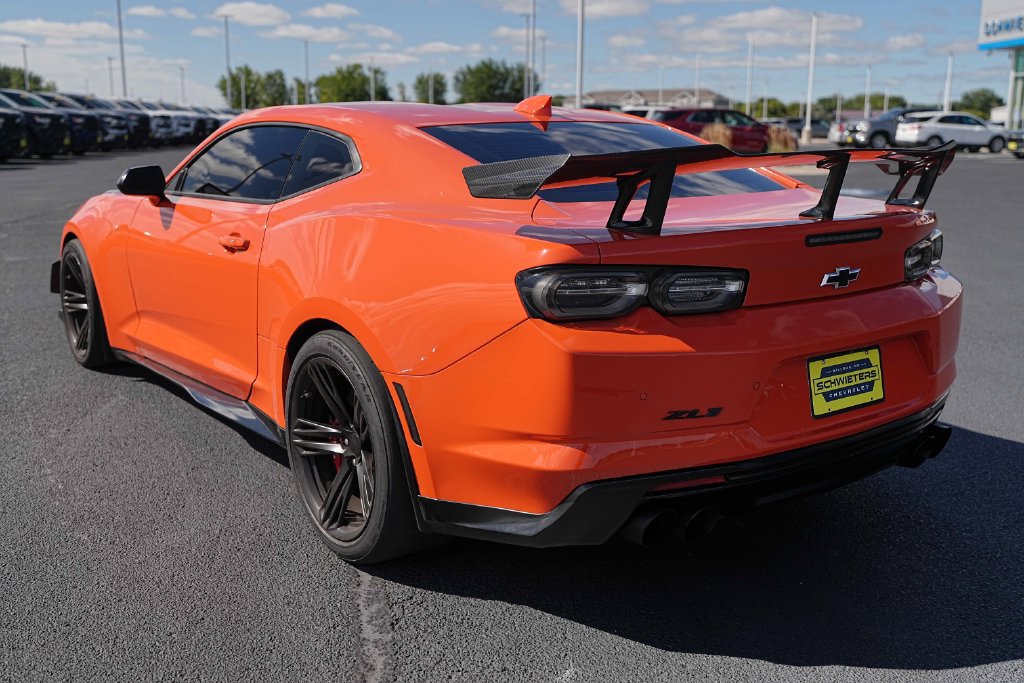 Used 2019 Chevrolet Camaro ZL1 RWD image 12