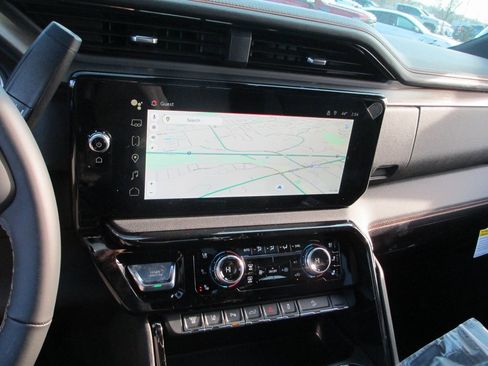 New 2026 GMC Sierra 2500 AT4 w/ AT4 Premium Plus Package image 18