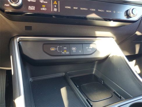 New 2026 Kia Carnival SX Prestige image 25