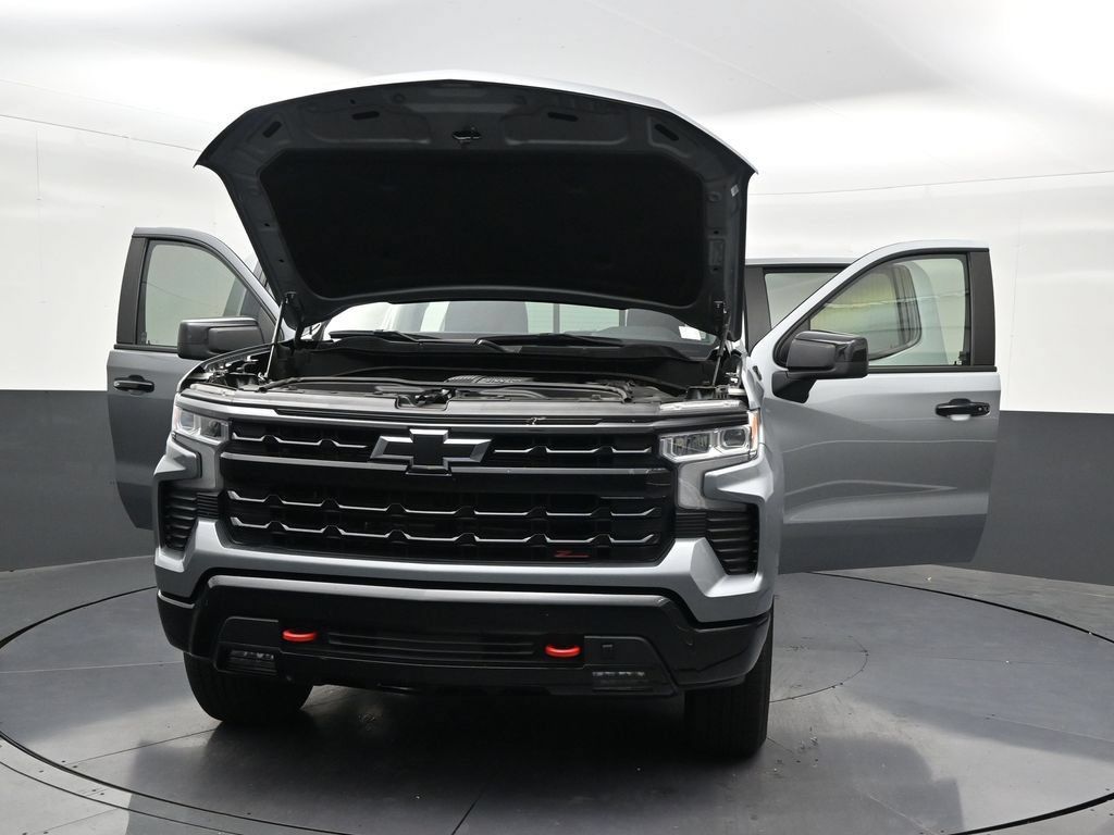 Used 2024 Chevrolet Silverado 1500 LT Trail Boss w/ Convenience Package II AWD/4WD image 37