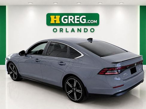 Used 2023 Honda Accord Sport image 2