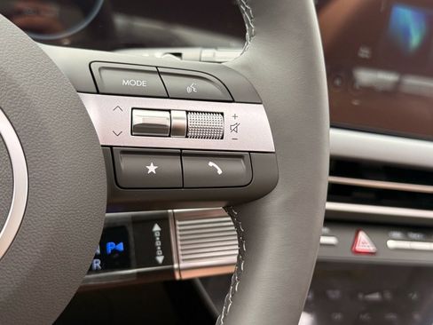 New 2025 Hyundai Sonata Limited image 16