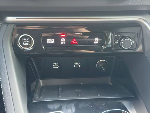 Certified 2025 Audi Q5 Premium w/ Convenience Package AWD/4WD image 10