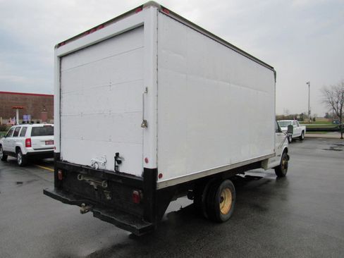 Used 1998 GMC Savana 3500 image 6