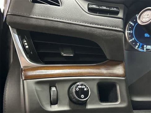 Used 2020 Cadillac Escalade Luxury image 19