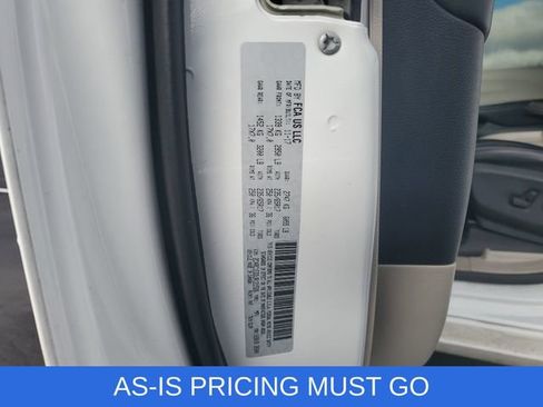 Used 2018 Chrysler Pacifica Touring-L Plus image 41