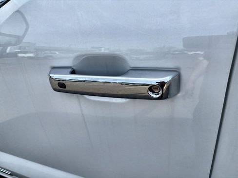 New 2026 Ford F350 Lariat w/ Lariat Ultimate Package image 16