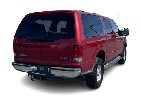 Used 2005 Ford Excursion XLT image 5