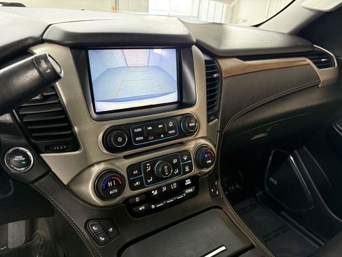 Used 2020 GMC Yukon XL Denali w/ Denali Ultimate Package AWD/4WD image 16