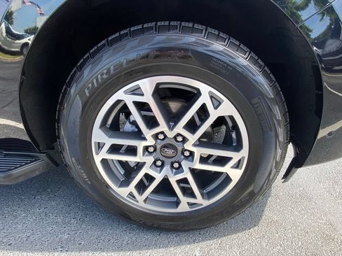 Used 2025 Ford Expedition Active AWD/4WD image 32