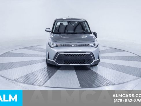 Used 2025 Kia Soul LX FWD image 15