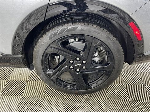 New 2026 Chevrolet Equinox EV RS image 17