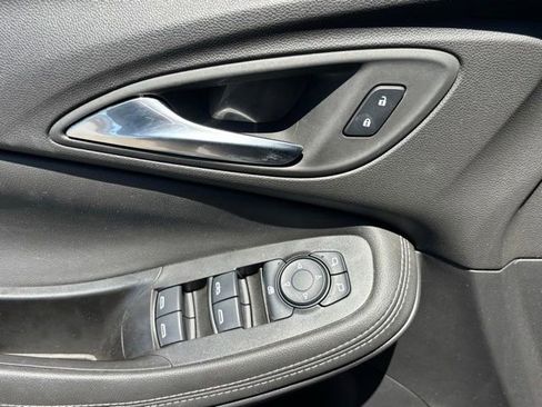 Certified 2024 Buick Encore GX Preferred w/ Comfort Package AWD/4WD image 13