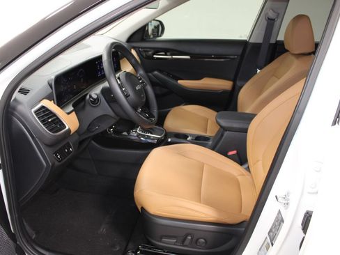 Used 2025 Kia Seltos EX w/ EX Sunroof Package FWD image 16
