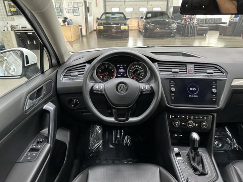 Used 2021 Volkswagen Tiguan S image 19