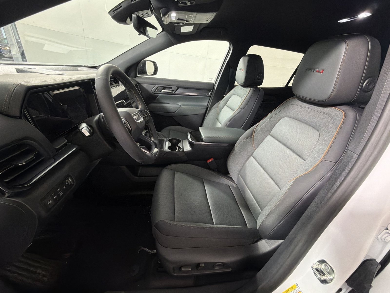 New 2027 GMC Terrain AT4 w/ Convenience Package III AWD/4WD image 13