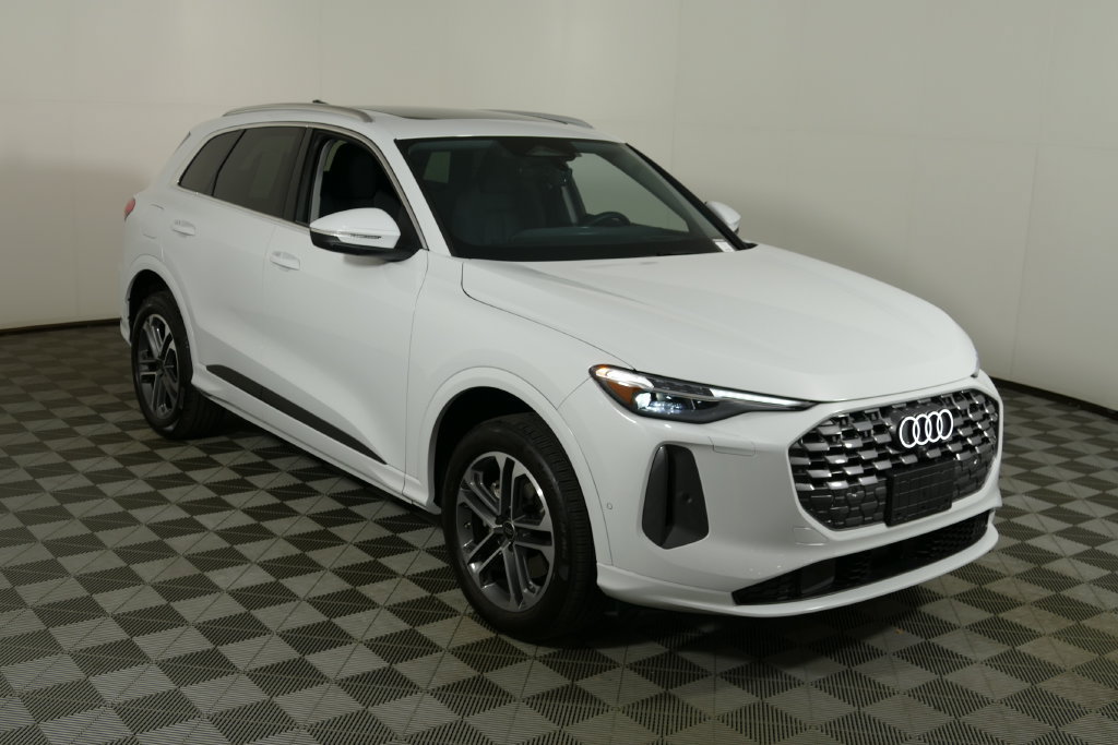 Used 2026 Audi Q5 Premium Plus AWD/4WD image 1