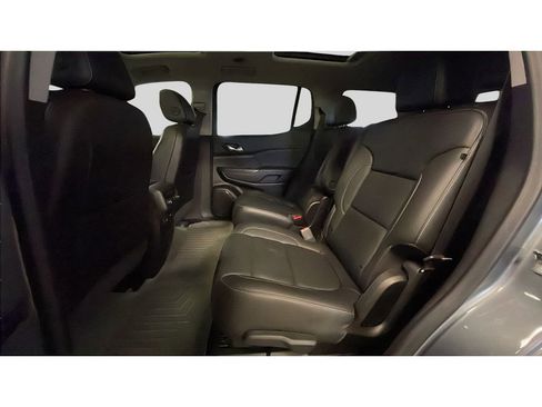 Used 2021 GMC Acadia SLT w/ Premium Package image 14