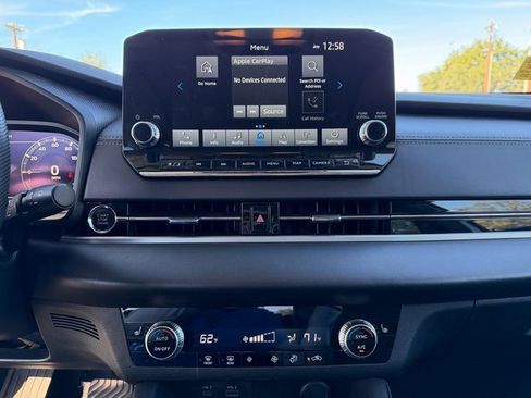 Used 2023 Mitsubishi Outlander SE image 12