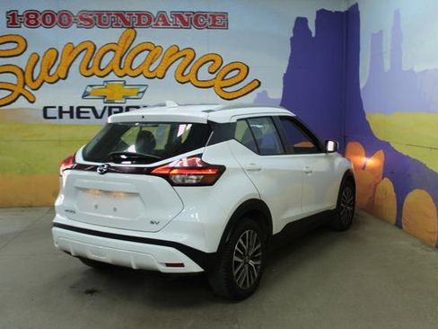 Used 2021 Nissan Kicks SV FWD image 8