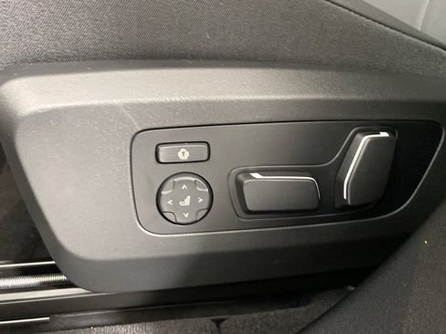 New 2026 BMW X3 xDrive30 w/ Premium Package image 9