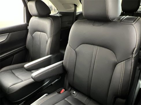 Certified 2024 MAZDA CX-90 Plug-In Hybrid w/ Preferred image 23