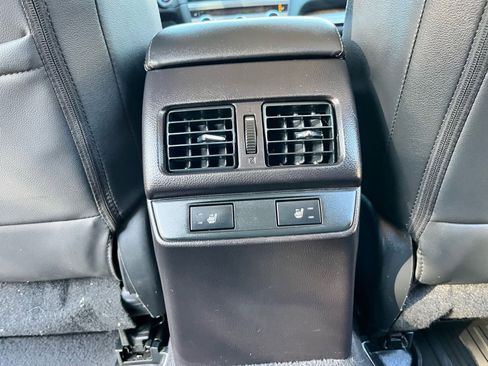 Used 2017 Subaru Outback 3.6R Limited image 24