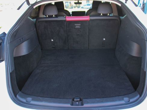 Used 2021 Tesla Model Y Long Range image 23