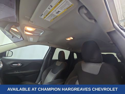 Used 2016 Jeep Cherokee Sport w/ Safety Group image 26