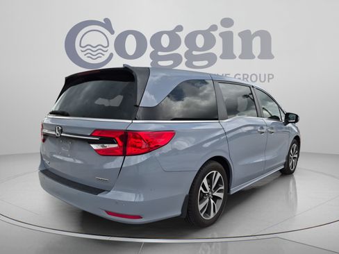 Certified 2024 Honda Odyssey Touring image 6