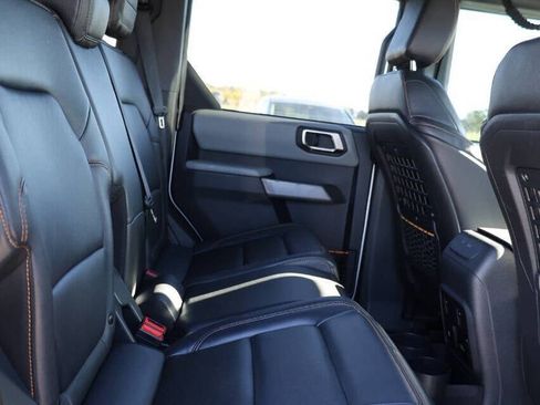 Used 2022 Ford Bronco Badlands AWD/4WD image 16