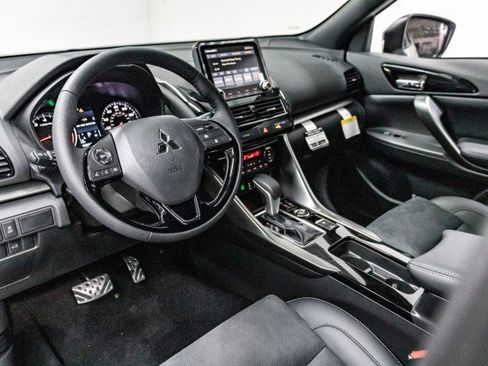 New 2025 Mitsubishi Eclipse Cross Black Edition image 5
