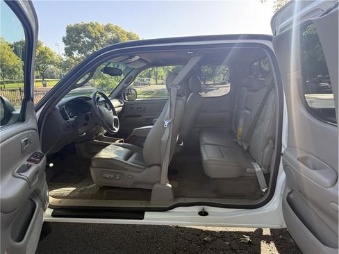 Used 2005 Toyota Tundra Limited AWD/4WD image 10