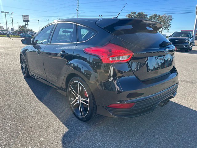 Used 2015 Ford Focus ST FWD image 23