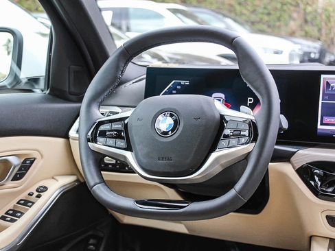 Used 2025 BMW 330i Sedan w/ Premium Package image 15