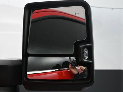 Used 2024 Chevrolet Silverado 2500 LTZ w/ LTZ Premium Package image 9