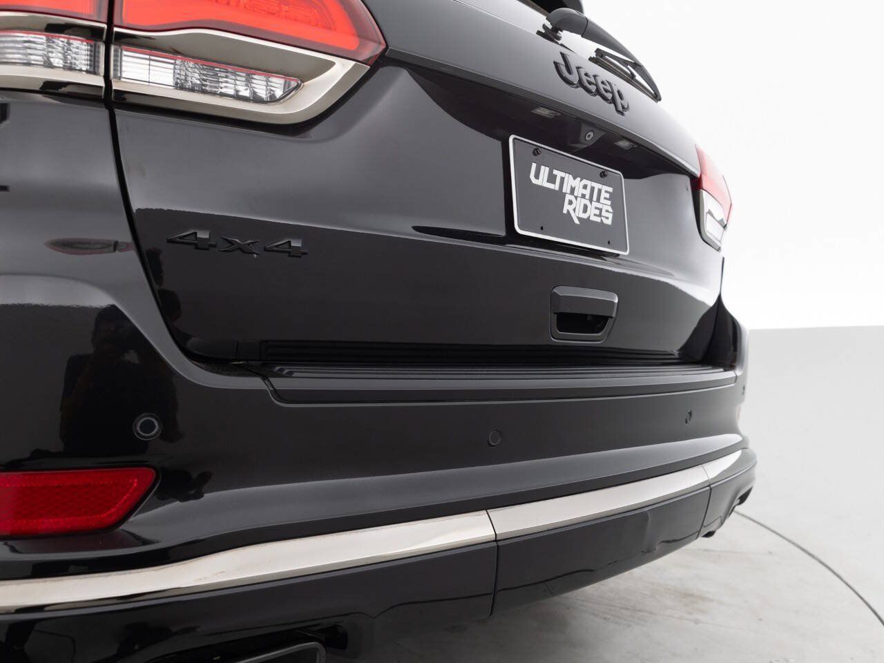 Used 2015 Jeep Grand Cherokee High Altitude AWD/4WD image 16
