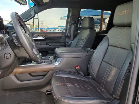 Used 2024 Chevrolet Silverado 1500 High Country w/ Midnight Edition image 12