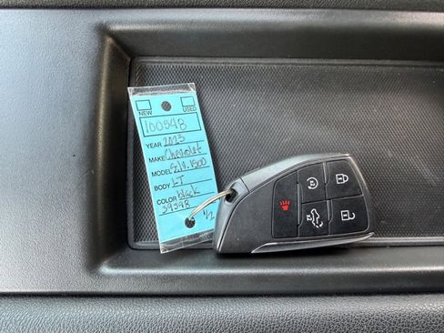 Used 2023 Chevrolet Silverado 1500 LT w/ Protection Package image 40