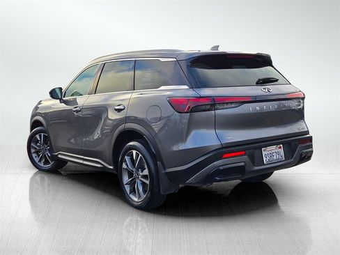 Certified 2025 INFINITI QX60 Luxe image 6