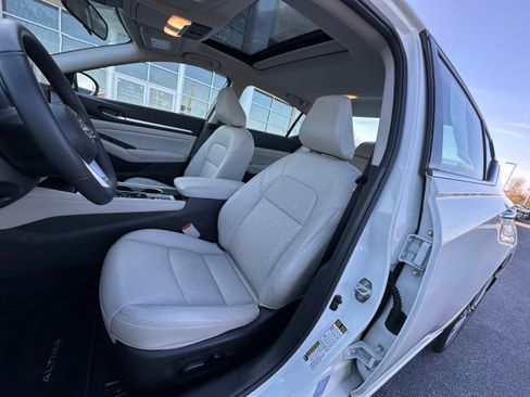 Used 2025 Nissan Altima 2.5 SL image 19