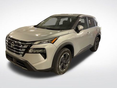 Used 2025 Nissan Rogue SV image 4