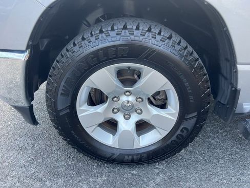 Used 2019 RAM 1500 Big Horn image 9