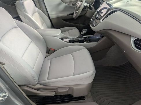 Used 2024 Chevrolet Malibu LT FWD image 31