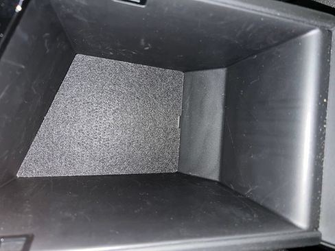 Used 2025 Hyundai Elantra SEL FWD image 28