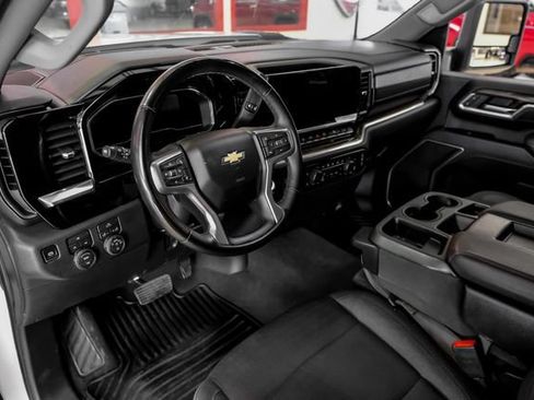 Used 2025 Chevrolet Silverado 2500 LT w/ Convenience Package AWD/4WD image 6