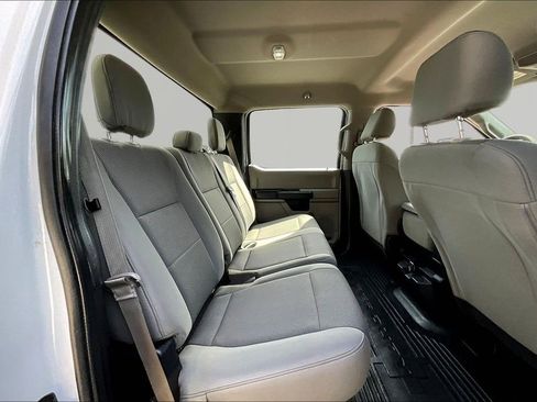 Used 2019 Ford F450 XL w/ XL Decor Group RWD image 19