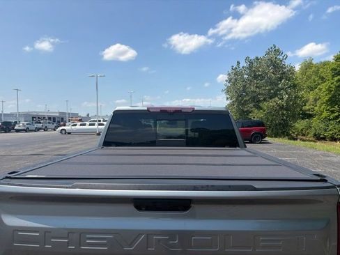 Used 2023 Chevrolet Silverado 1500 High Country w/ High Country Premium Package AWD/4WD image 11