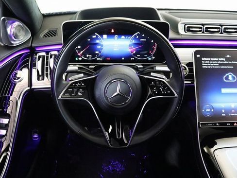 Used 2022 Mercedes-Benz S 580 4MATIC Sedan w/ Rear Seat Package image 5